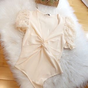 Forever 21 Deep V Twist Bodysuit Cream Size Medium